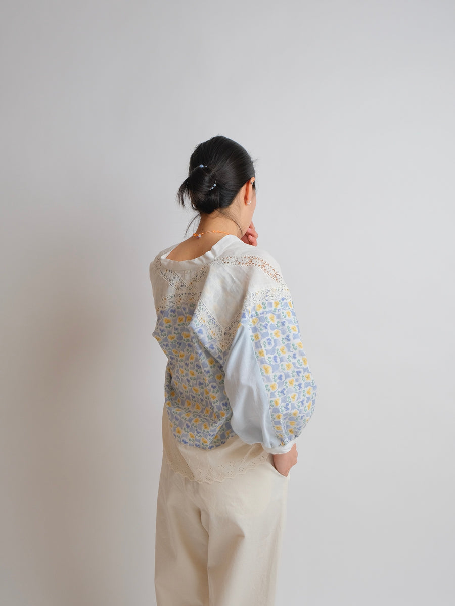 ZW Cropped Shirt - M/L/XL - Vintage - White and blue